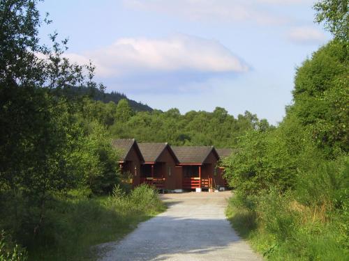 The Little Houses - Roybridge