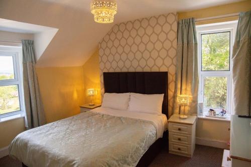 Groarty House/Manor - main image