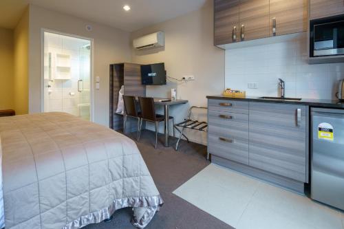 Apartments 118 - image 3