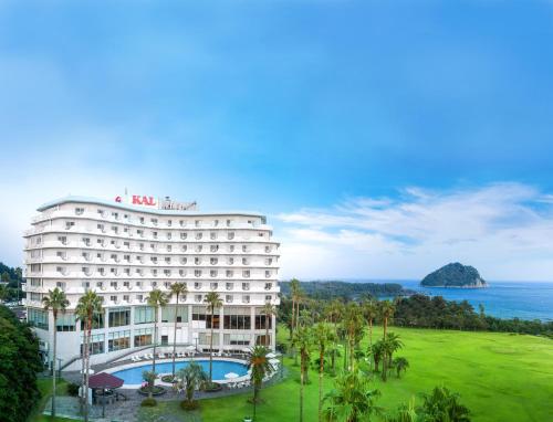 . Seogwipo KAL Hotel