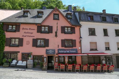 Auberge Aal Veinen - Hotel - Vianden