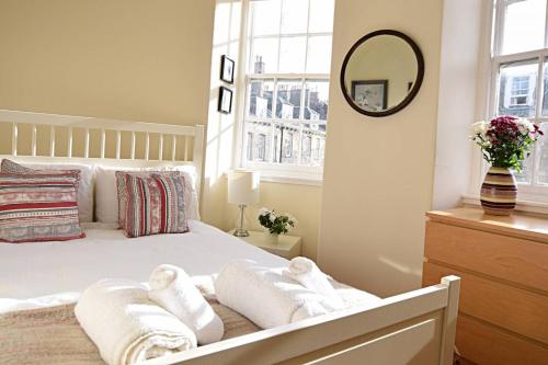 JOIVY Bright Flat with Workspace in New Town, Edinburgh (Foto 8)