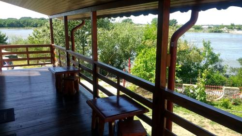 Vedere, Casa Victoria in Nufăru