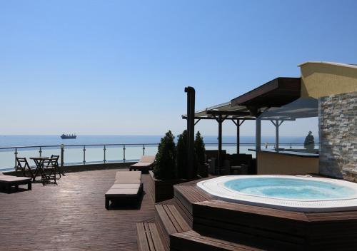 جاكوزي, Family Hotel Albizia Beach in Zelenika