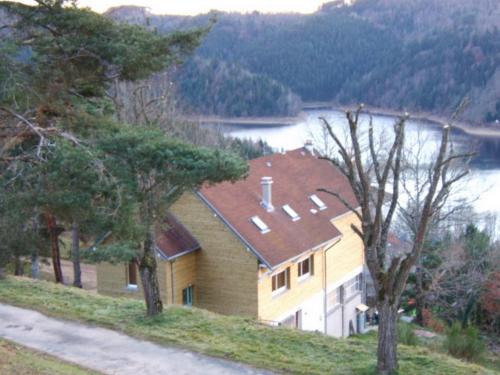 2 bedrooms, 3 beds