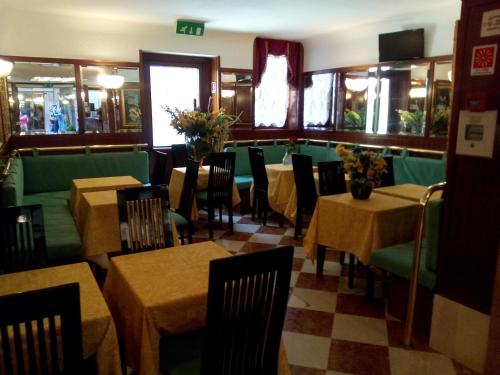 Hotel Diana - image 2
