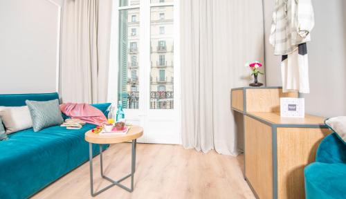 Junior Suite with Balcony image 10
