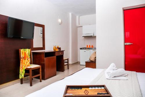 Hotel Potos Located in Potos, Hotel Potos is a perfect starting point from which to explore Thassos. The hotel offers a high standard of service and amenities to suit the individual needs of all travelers. To be 