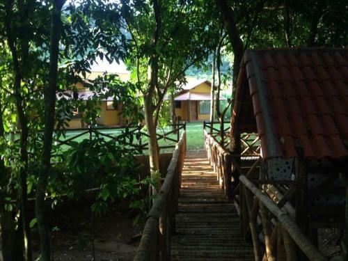 Aldeia do Bambu Camping e Chalés