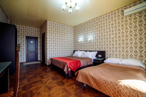 Paradeison Hotel - image 2