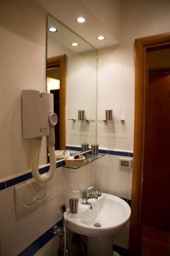 San Peter Rome B&B - image 3