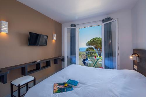 Ducha, Hotel-Club du Domaine d'Aiguebelle, USSIM Vacances in Le Lavandou