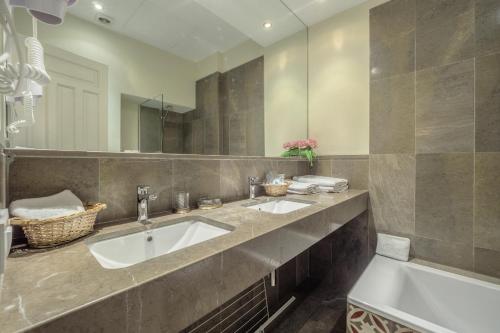 ApartaSuites Alberca Deluxe - image 6