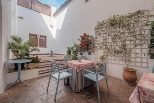 ApartaSuites Alberca Deluxe - image 2