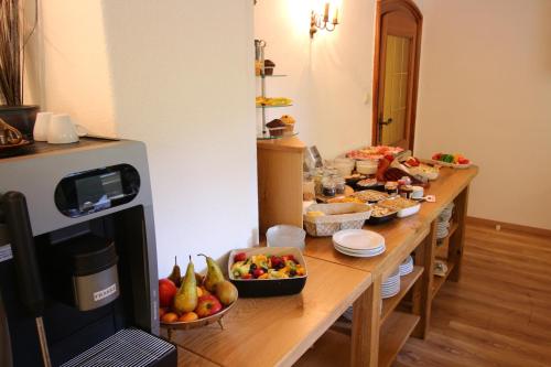 Food and beverages, Apart Hotel Paradies in Bad Salzschlirf