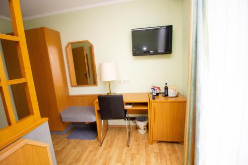 Hotel am Wald - image 3