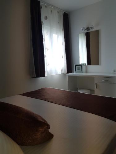 Apartments Petričević - image 5