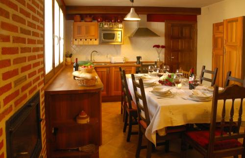 Iekārtas, Casa Rural "Hazanas" Adanero in Adanero