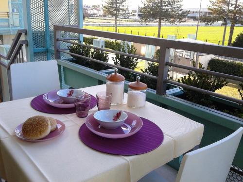 Air Hotel - image 13