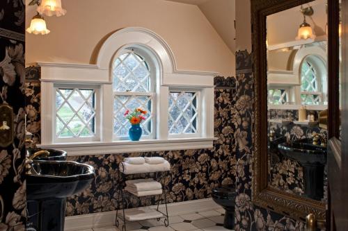 Old Rittenhouse Inn in Bayfield, USA