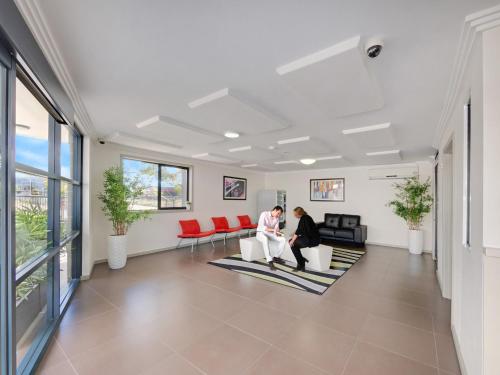 ValueSuites Penrith in Penrith