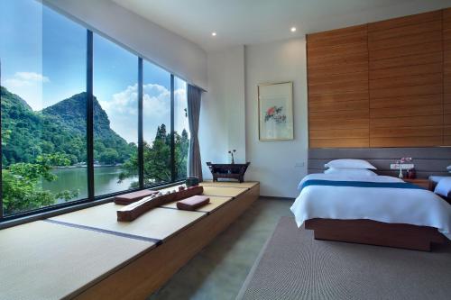 Guilin HeShe Lakeside Resort