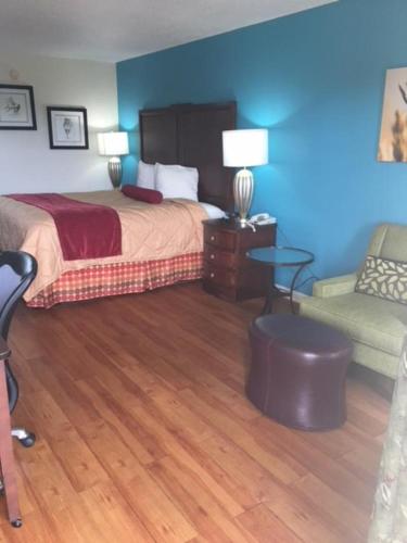 Royal Inn - image 3