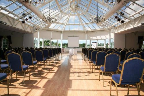 مركز الأعمال, Manor Of Groves Hotel in Stansted Airport