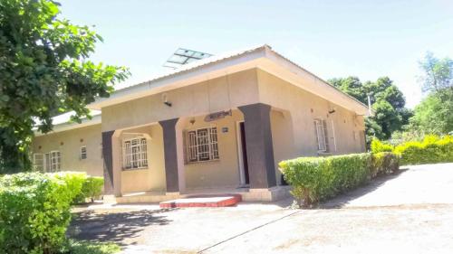 숙소 외관, Avon Garden Lodge in 살리마