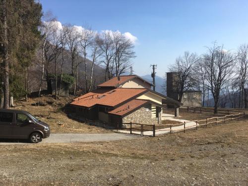 Lago Delio Mountain Lodge