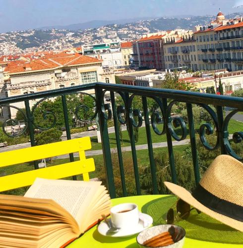 Chez Kari-top location in charming old town, Nice (photo 3)