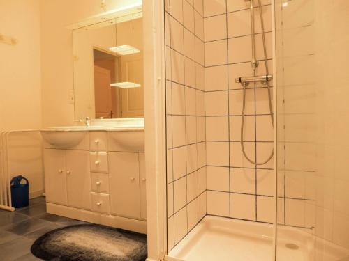 Beautiful Holiday Home in Murviel-les-Beziers with Pool - image 4