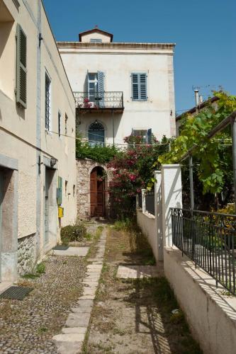  Captain Elias' Guest House in Galaxidi