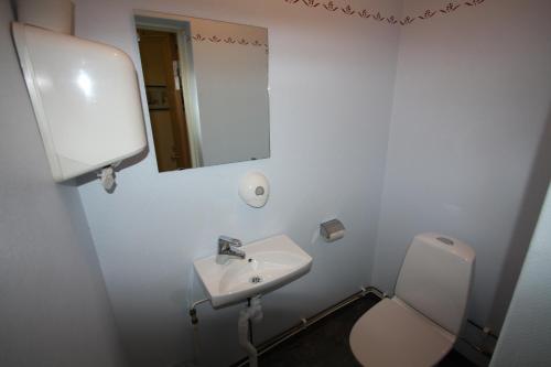 Double or Twin Room with Shared Bathroom