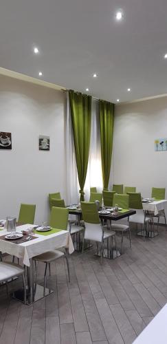 Mia Suites - image 14