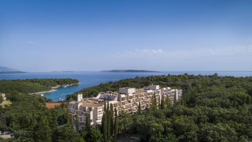 Eva Sunny Hotel & Residence by Valamar in Rab
