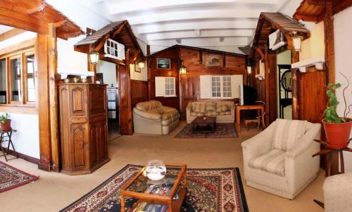 Hotel Chalet Suizo – Vina del Mar, WV