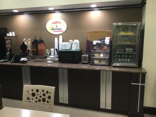Super 8 by Wyndham Fairfield Tx - image 31
