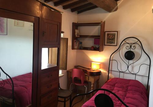  Casa Gioiello in Bevagna, Pension in Gaglioli bei Cisterna