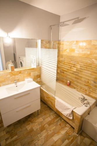 Appartement 3 pièces tout confort au centre de Nice - image 5