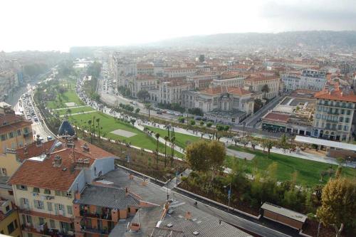 Appartement 3 pièces tout confort au centre de Nice - image 4