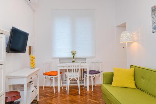 The Charming Home - One Bedroom TOP Central Apartment by Flat Mаnager, Sofia (zdjęcie 3)