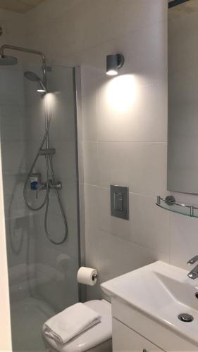 Luciano Valletta Studio - Self Catering 2