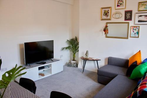 Bright 2 Bedroom Apartment Near Murrayfield, Murrayfield, Edinburgh and the Lothians