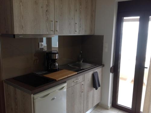 Eva Rooms in Makris Gialos