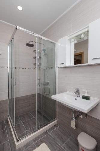 Deluxe Apartment image 10