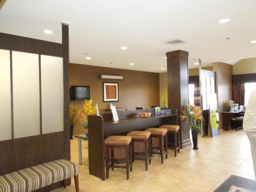 Microtel Inn & Suites By Wyndham Harrisonburg image 23