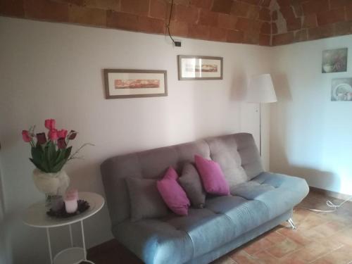 Vicolo dei Ciliegini, 10