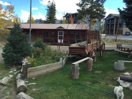 Columbine Cabins - image 4