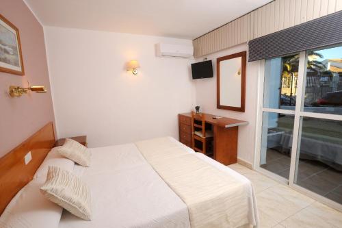 Hotel Complejo Los Rosales - image 9